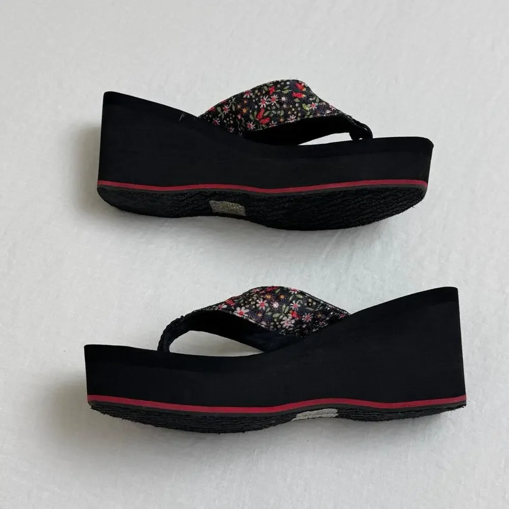 Skechers Cali Black Platform Chunky Floral Print Flip Flops Size US 8 Whimsy